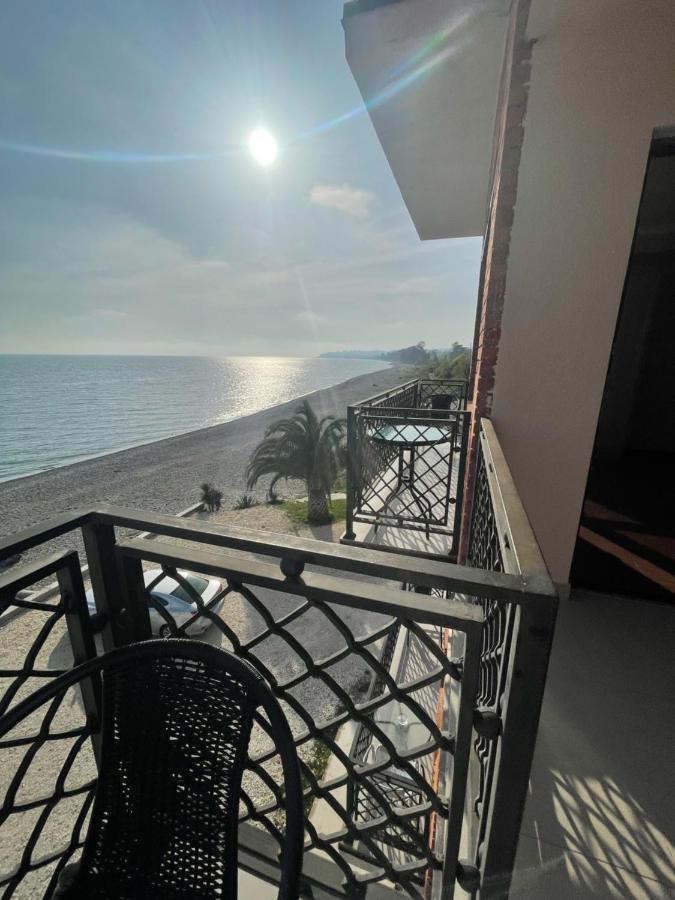 Leon Beach Hotel New Athos Exteriér fotografie