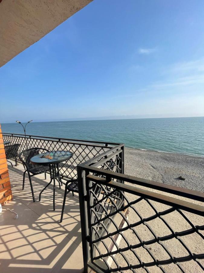Leon Beach Hotel New Athos Exteriér fotografie